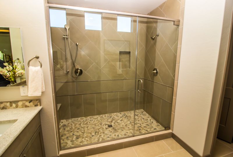 Glass Shower with Minimal Hardware